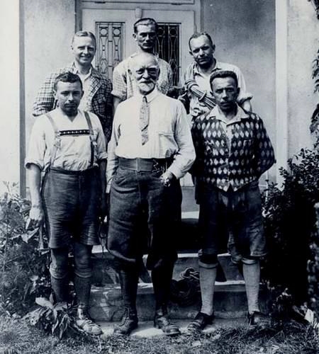 Zleva vzadu Jaroslav Honsů, Theodor Frenzl, Josef Pilnáček,vepředu Josef Janeba, Gen. Dr. Jaromír Pečírka, Norbert Lang (archiv Tomáš Flanderka)